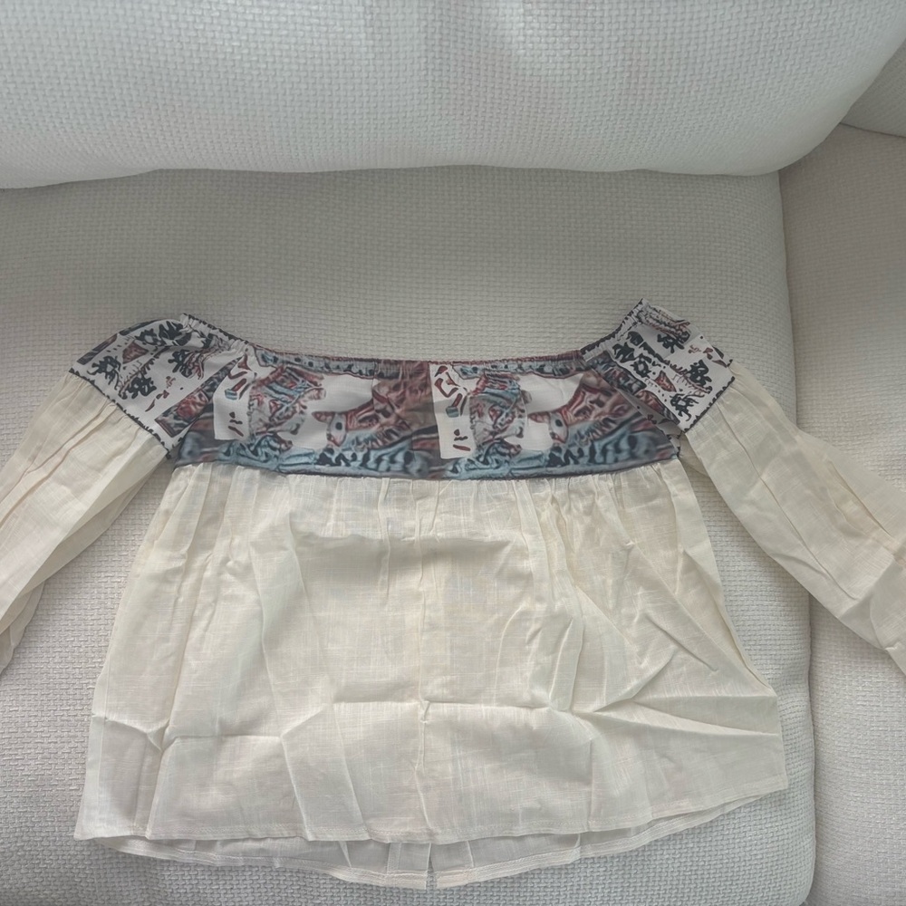 Boho Cream Blouse with Patterned Neckline - Picture 3 of 4